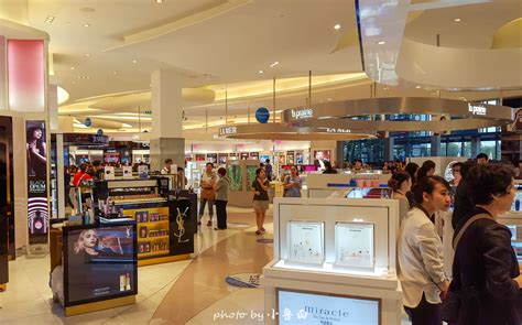 2022新罗免税店首尔店购物,来看看中韩两国消费者亲自挑...【去哪儿攻略】