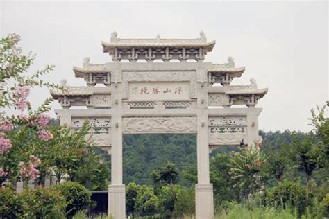 铜陵大通镇始建于西汉时期，古名“澜溪”，唐代在此建“大通水驿”