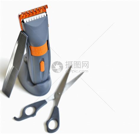 理发器电推剪家用剃头刀成人电动推子儿童婴儿充电剪头发工具
