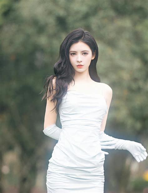 张予曦古风微信头像女生
