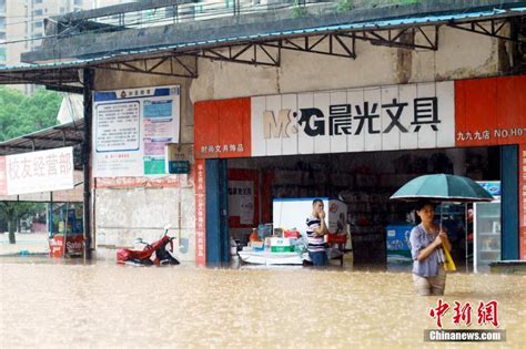 南方暴雨江西被淹 赣州逐渐升级洪水预警级别（组图） - 中国网山东要闻 - 中国网 • 山东