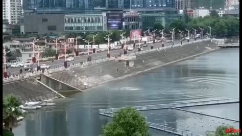 贵州安顺公交车坠入水库事故已救出18人 - 2020年7月7日, 俄罗斯卫星通讯社
