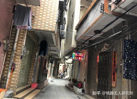 东西巷，它是王城脚下桂林最古老的街巷，更是桂林的宽窄巷子
