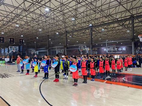 济南市校园篮球特色学校邀请赛开打 - 封面新闻