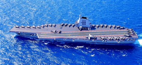 孟买军港直击：印度最强“神盾”舰、老航母和新大补尽收眼底