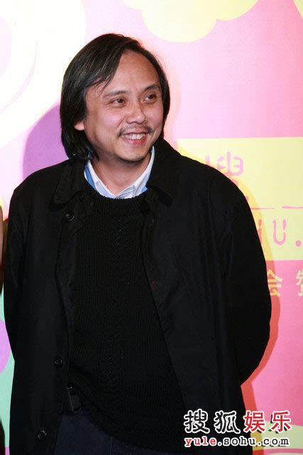 图：搜狐十年庆典红毯 香港名导陈嘉上相当随和-搜狐娱乐