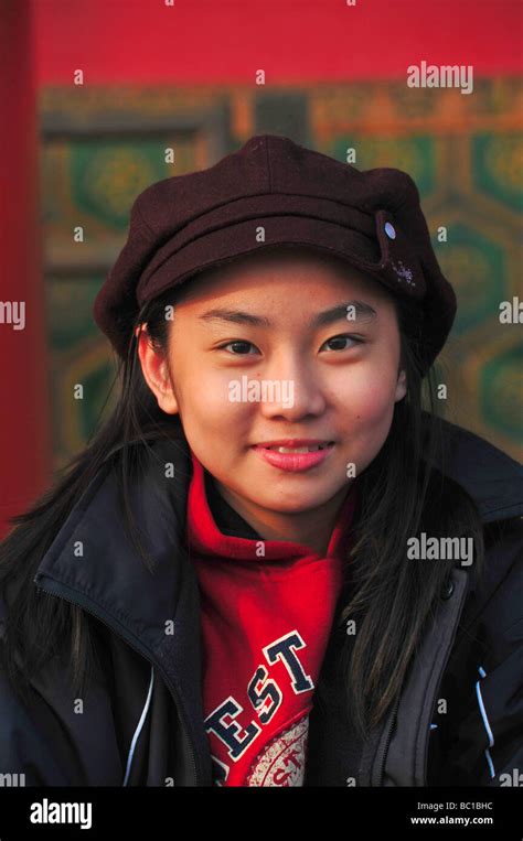 Chinese girl Beijing Stock Photo - Alamy