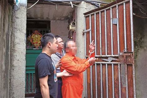 云南昆明14岁少女杀人抛尸 警察押送指认现场_国内新闻_环球网