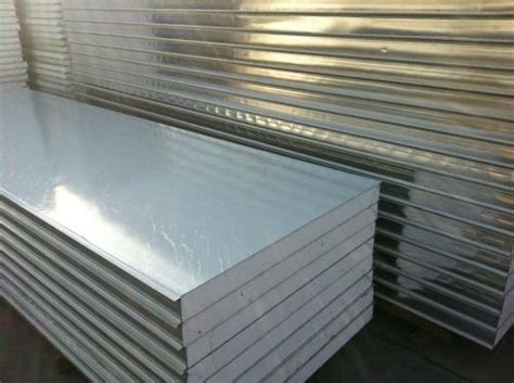 浅析武汉彩钢夹芯板在建材市场中的地位-武汉吴泰彩钢板业有限公司