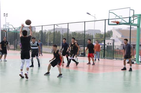 基础医学院举办迎新篮球赛-河南科技大学基础医学院