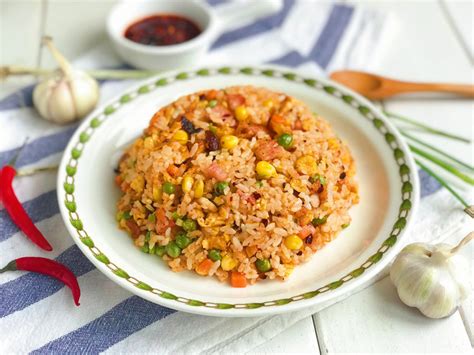 炒米饭有技巧，只需炒米饭时多加一勺它，炒的米饭松软美味_腾讯视频