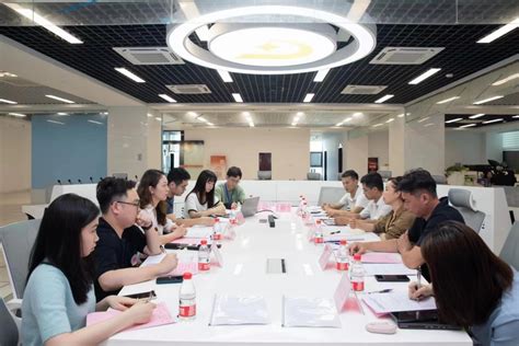 西乡塘区举办“暖心”招聘会 为就业困难人员提供4140个岗位-老友网-南宁网络广播电视台