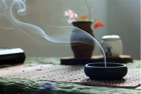 沉香｜香道文化 香炉香座线香|摄影|静物|KAYU水鱼 - 原创作品 - 站酷 (ZCOOL)