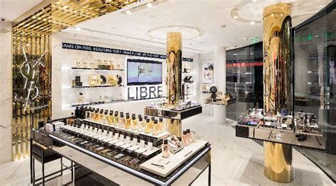 YSL在上海开设全球首家香水旗舰店，为了啥？ | 第一财经杂志