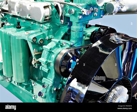 22 HP (708cc) V-Twin Vertical Shaft Gas Engine EPA