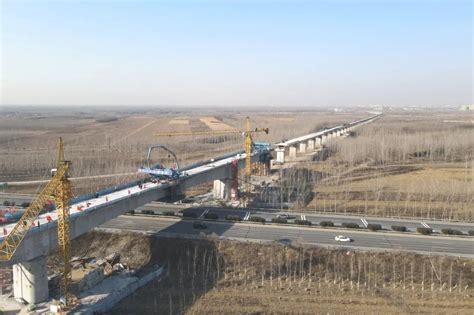 津兴铁路最后一座连续梁成功合龙，预计2022年底开通运营|京津冀|合龙|施工_新浪新闻
