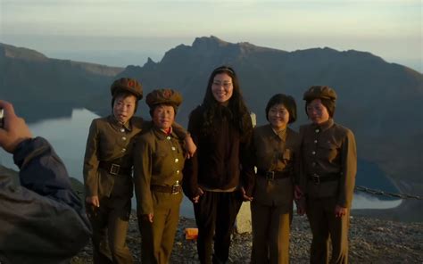 【美丽质朴】朝鲜女服务员歌唱集锦-bilibili(B站)无水印视频解析——YIUIOS易柚斯