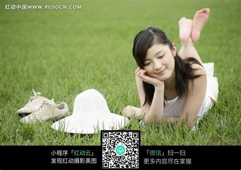 11张邻家小妹光脚初恋女朋友床上RAW原图-RAW美女原图 - Lightroom摄影PhotoShop后期