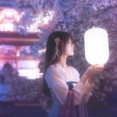 温柔漂亮古装女生头像