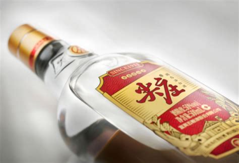 哪些白酒适合收藏？论收藏白酒的一些注意事项 - 北京华夏茅台酒收藏公司