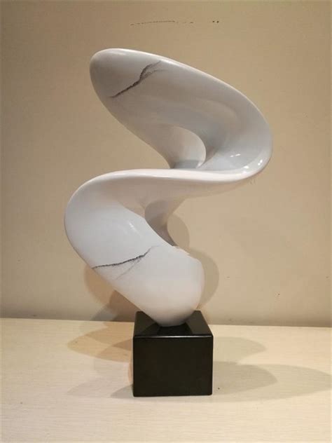 室内常规抽象雕塑艺术品（2017）_美国室内设计中文网