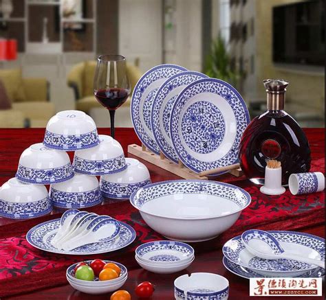 白色骨瓷盘子菜盘家用纯白陶瓷餐盘组合套装深盘景德镇陶瓷餐具-阿里巴巴