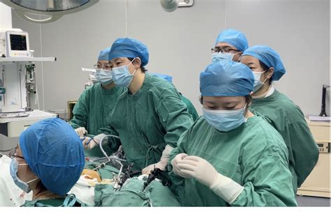 武汉仁爱医院为宫颈癌前病变患者完成全子宫切除术