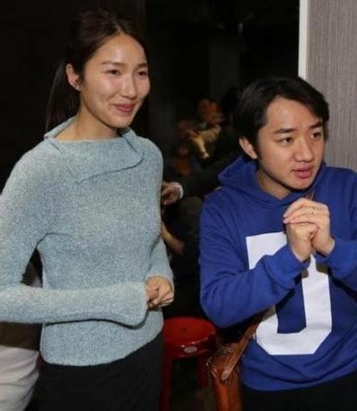 王祖蓝带TVB演员参加什么内地综艺，他和TVB高层闹翻是怎么回事？_9万个为什么