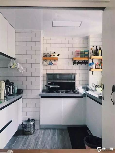 装修厨房用什么瓷砖搭配更完美_装修经验_长沙名匠装饰