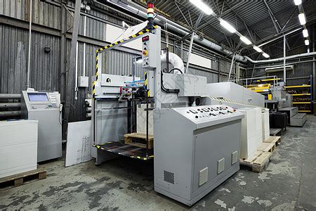 印刷机多色印刷工作特写不同的印刷的机器图片下载 - 觅知网