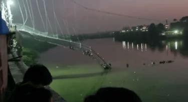 印度吊桥坍塌已致141人遇难 印度桥又塌了|印度|吊桥-滚动读报-川北在线