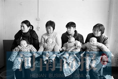开封一农妇早产生下四胞胎全是脑瘫新闻频道__中国青年网