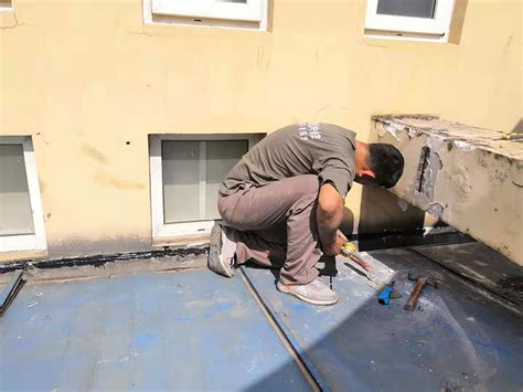 30年的自建房屋顶漏水怎么办，找专业维修公司还能质保10年