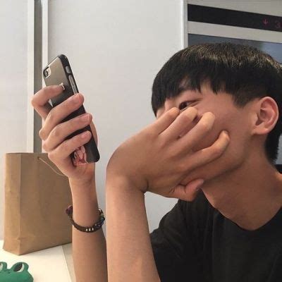 非主流头像侧脸男孩图片
