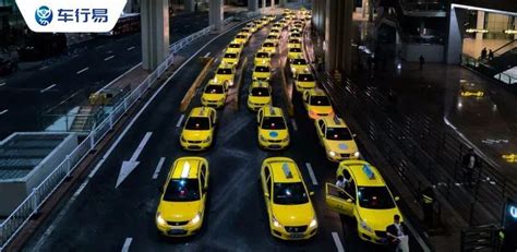 在重庆开出租车有多难？习惯就好_新浪新闻