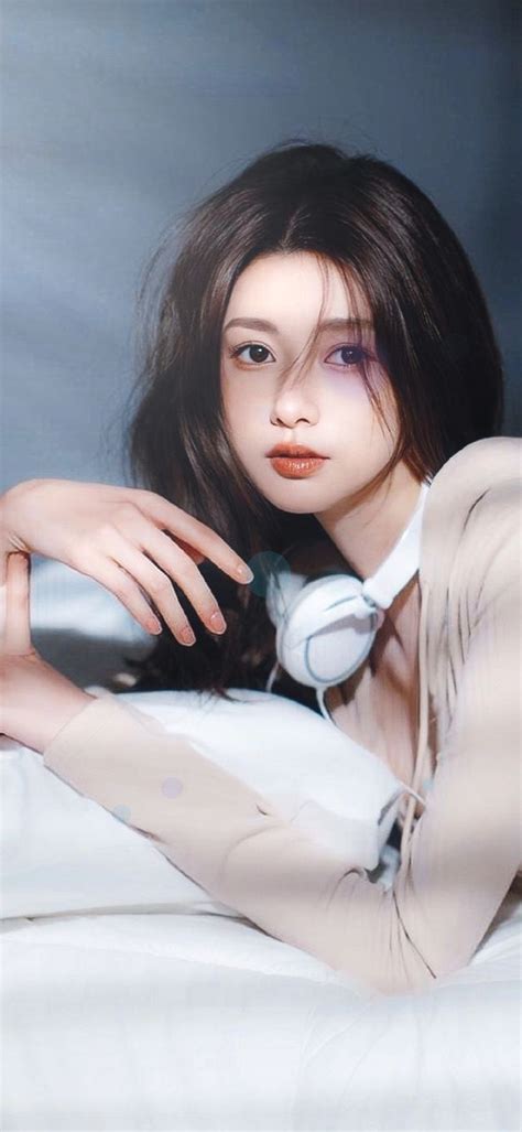 御姐女王高冷淡漠纯欲性感图片