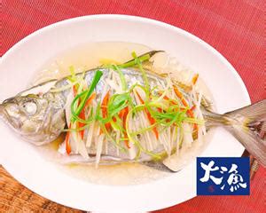 清蒸鲳鱼的做法_菜谱_香哈网