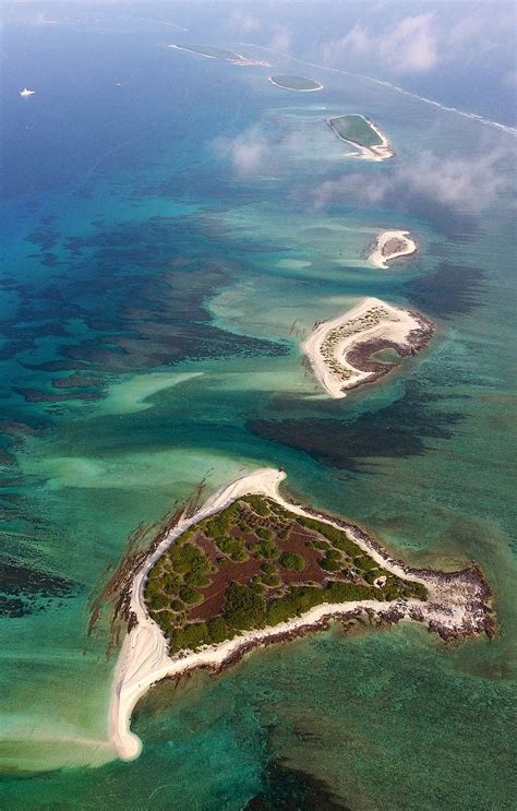 中国扩建永兴岛全貌曝光 机场跑道完工(图)|永兴岛|港池_凤凰资讯