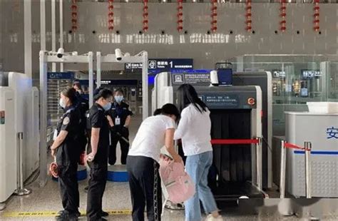 中国粉丝登机看偶像后就下机 导致全体旅客下机重新安检 - 民航 - 航空圈——航空信息、大数据平台