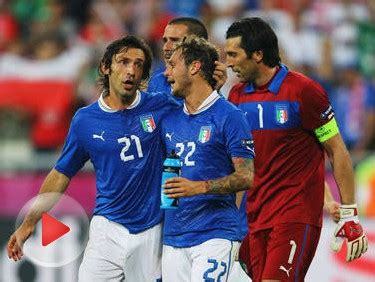 西班牙1-0绝杀小组头名 意大利2-0出线(图) - 青岛新闻网