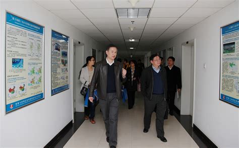 武汉大学测绘遥感信息工程国家重点实验室代表团访问我实验室----资源与环境信息系统国家重点实验室
