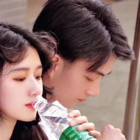 头像真人女生温柔跨年
