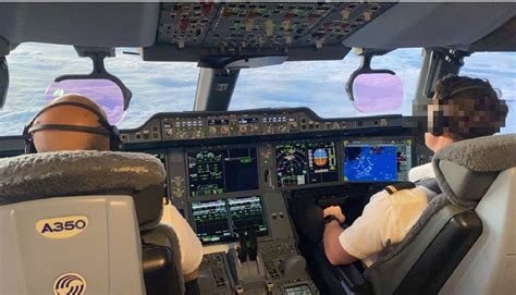 国泰航空3名飞行员在国外违规结果感染新冠病毒 全部开除 - 民航 - 航空圈——航空信息、大数据平台