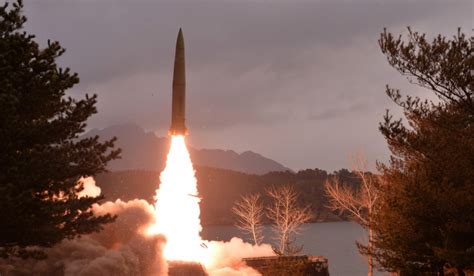 朝鲜宣布发射洲际弹道导弹(含视频)_手机新浪网