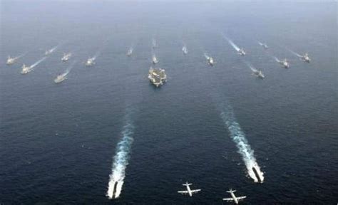 挑衅！港媒：美国海军两个航空母舰打击群现身南海