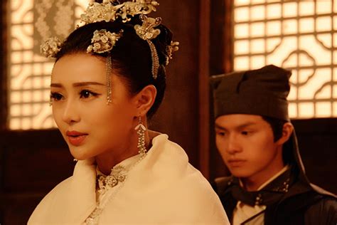 陈丽娜演绎最具“才”“义”的陈圆圆！电影《莲花池》23日上映