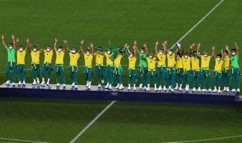 巴西获得几次世界杯冠军足球(回顾足球世界杯历届冠军 巴西夺冠次数最多 五星巴西不是吹出来的)
