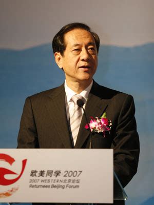 2004年6月，全国人大常务委员会副委员长、中国科学院院长路甬祥来所视察。（路院长曾多次来所视察）。