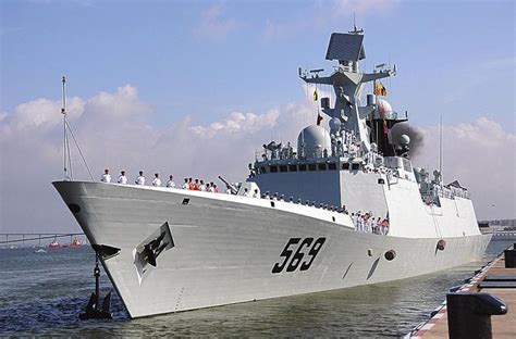 中国海军玉林舰抵达新加坡参加军事交流活动【2】--军事--人民网