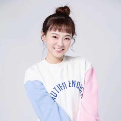 陈怡馨头像图片